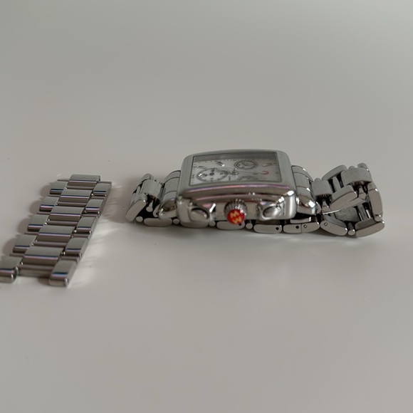 Used Michele Deco Watch
Extra links - Picture 3 of 6